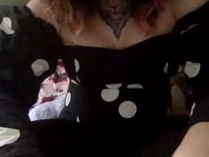 bunny420398759's webcam