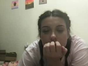 bunnyslit615's webcam