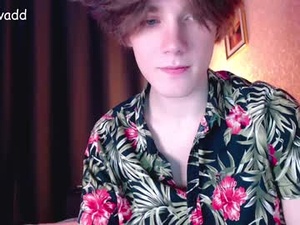 callmenineoneseven's webcam