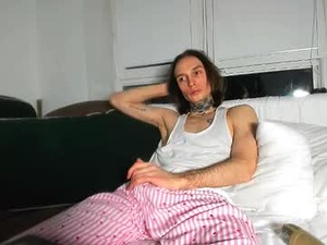 candy_give_me_something_sweet's webcam