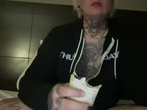 candy_says_xxx's webcam
