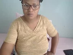 candyyumsaerolaxx's webcam