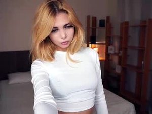 carolynnfernandez's webcam