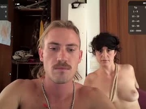 cedarandcarla's webcam