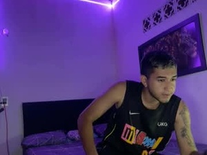 celeste_and_ryan's webcam