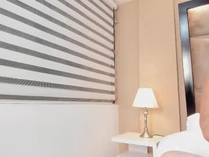 chanel_glam_'s webcam