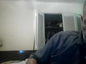 charlescliburn1970's webcam