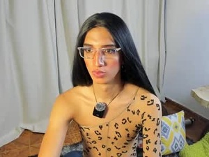 charlotte_laurent1's webcam