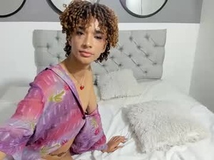 charlotte_skiinny's webcam