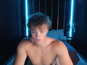 chase_muscular's webcam