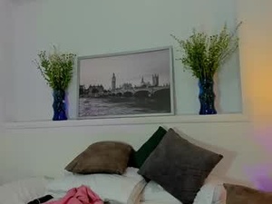 chelsea_grey1's webcam