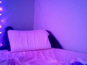 cherryknox's webcam