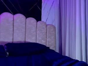 chloe_banks5's webcam