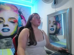 chloe_peach19's webcam