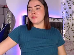 chloebloom_'s webcam