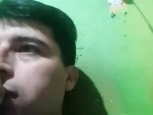 chrishot1995's webcam