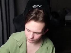 christie_sayka's webcam