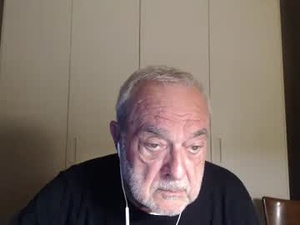 ciaoamoremio3's webcam