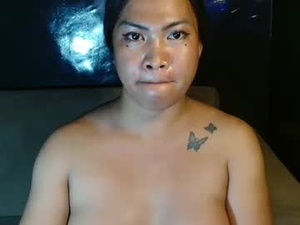 clauden_fox69's webcam