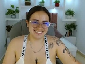 cloe_cherry's webcam