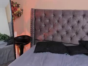 cloe_river's webcam