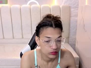 cloe_tx_'s webcam