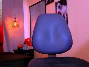 cock_big_girl2's webcam