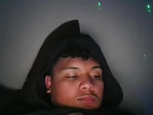 collegehispaniclad's webcam