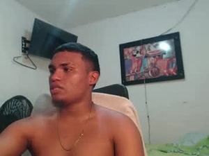 couple_hot0240129's webcam