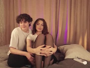couplesilk's webcam