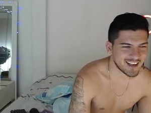 crazyybull's webcam