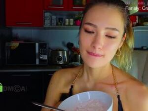 crazzy_cherry's webcam