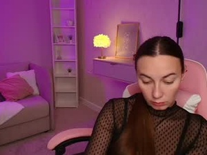 crimsona_dom's webcam
