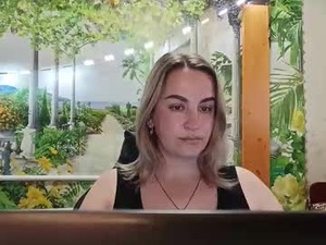 crystalqueen888's webcam