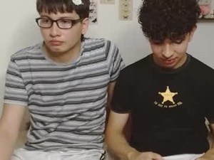 cuddly_and_jinx's webcam