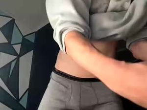 cumbuckets17's webcam