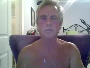 cumngetit910's webcam