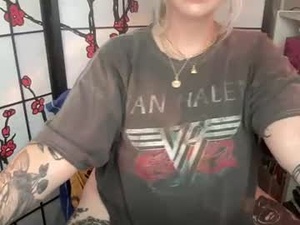 cupids_chokehold13's webcam