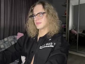 curly_adam's webcam