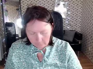 curvy_girlz's webcam