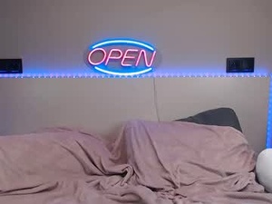 cuteanyacc's webcam