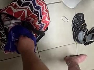 cutebuttclimber69's webcam