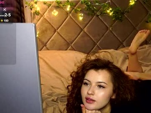 cutecurlysue's webcam