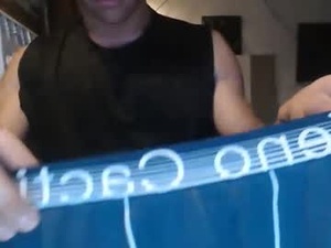 cutie_hunk69's webcam