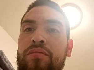 daddyyhunglow's webcam