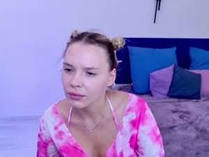 dakota_elysee's webcam