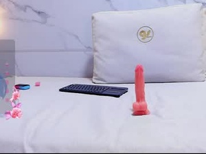 dakota_tucci's webcam