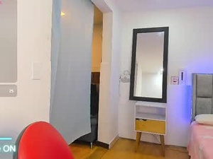 dani_cutee_'s webcam