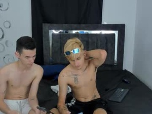 daniel_and_santiago's webcam