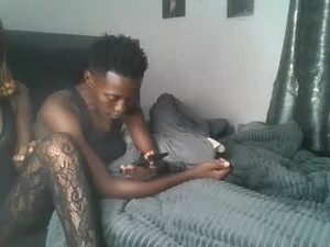 dark_mellanin's webcam